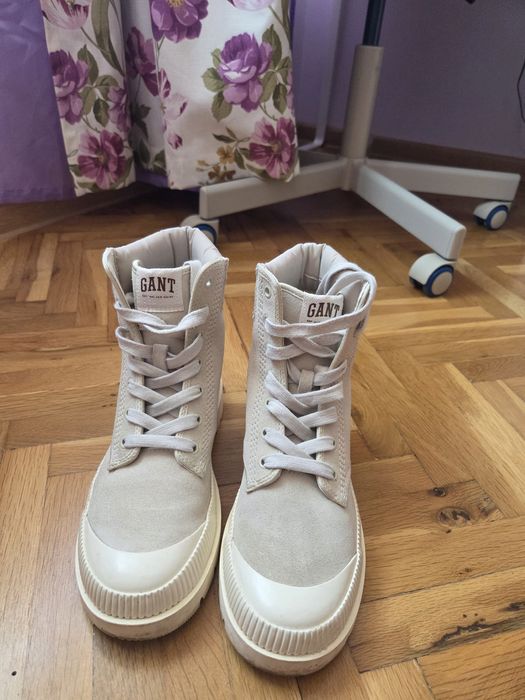 Боти от велур Gant