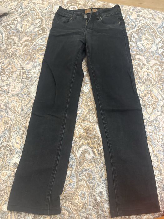 Продам джинсы идеальное сосоояние