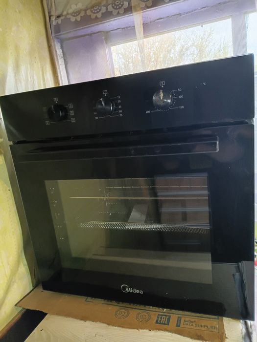 Продам духовой шкаф