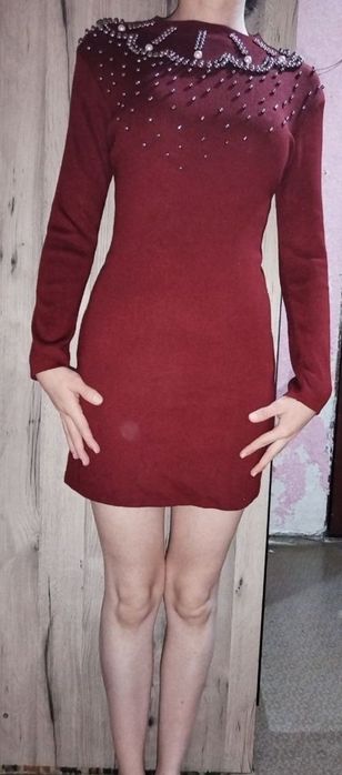 Продам платья в отличном состояние