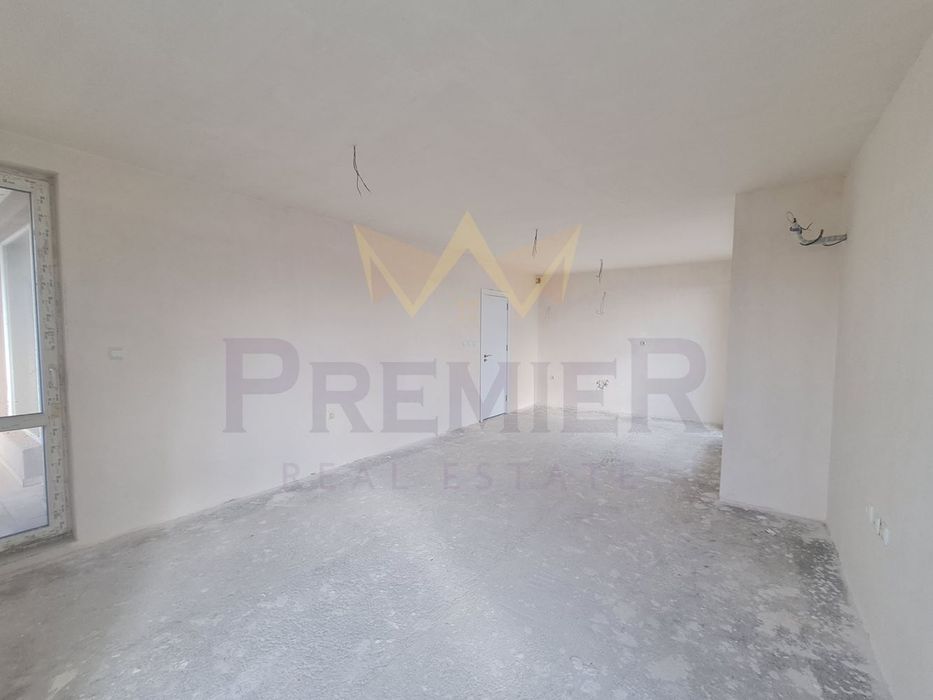 Продава се Тристаен апартамент в Поморие - 117 кв.м за 937 €/кв.м - Снимка #1