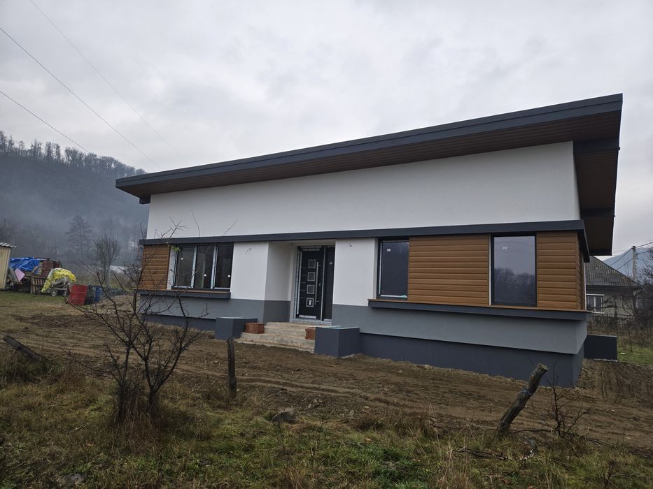 Casa de vanzare . Tăuții-Măgherăuș