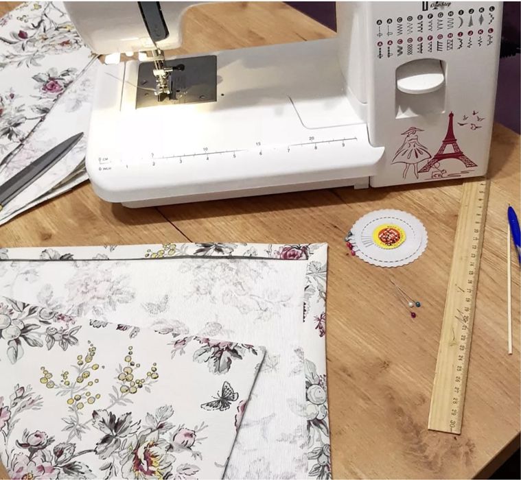 Продам швейную машину