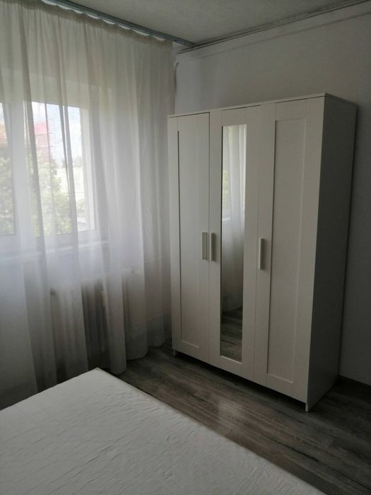 Închiriez apartament 2 camere Ozana