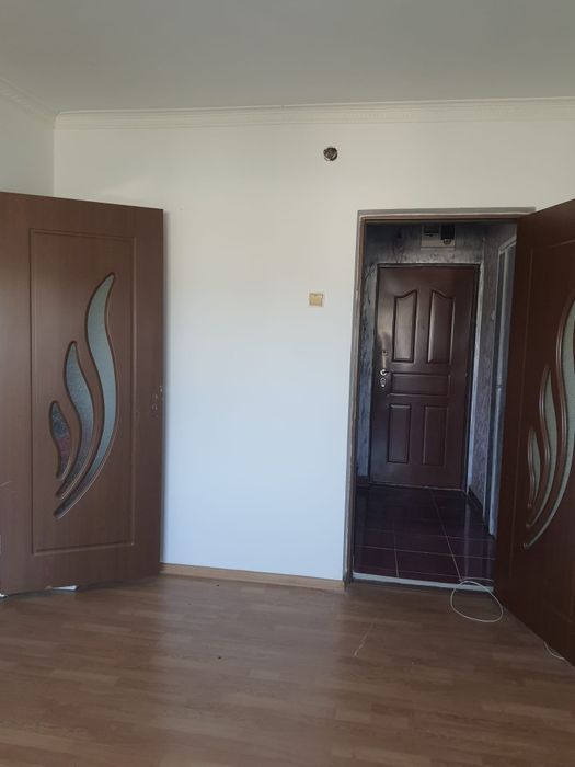vând apartament in barlad