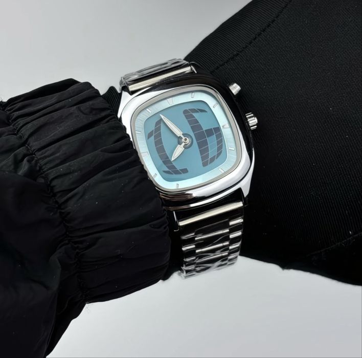 часы Millennium Retro