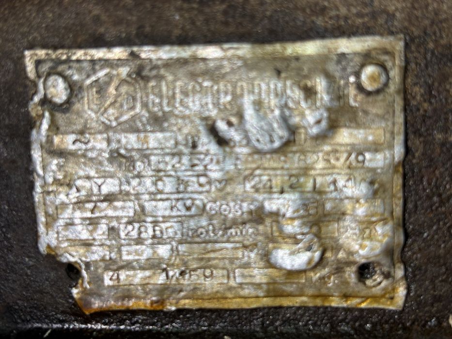 Circular cu panza pentru taiat cherestea motor trifazic 7 kw