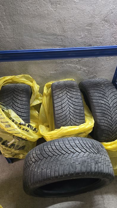 Зимни гуми Firestone 245/45/18