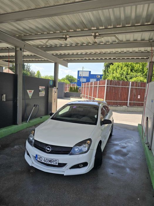 Opel Astra H GTC