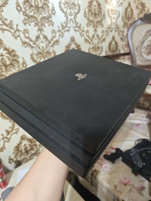 Play Station 4Pro