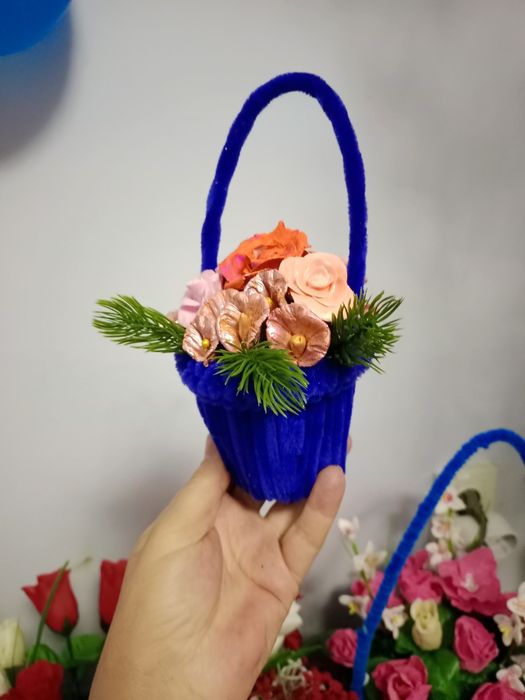 Корзина с цветами