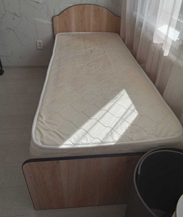 Продам кровать 1,5 м