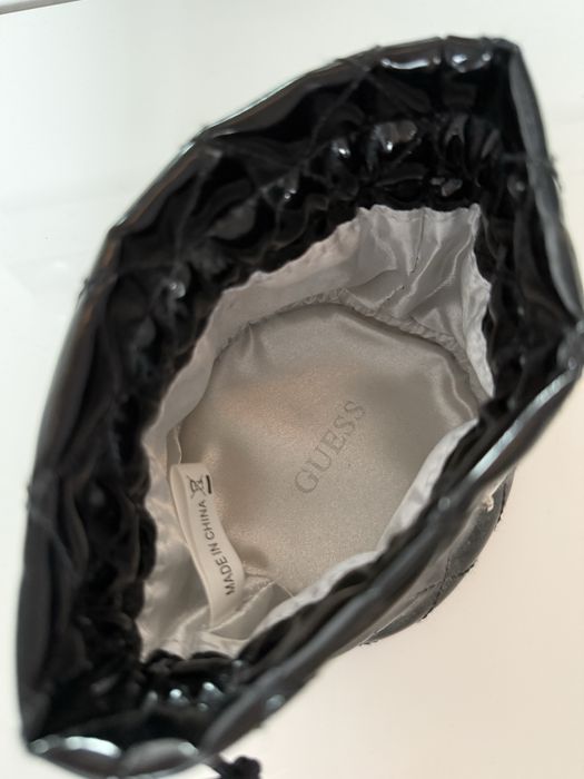 Козметичен несесер Guess