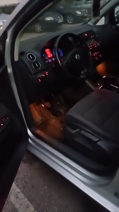 Продавам лека кола фолксваген голф плюс