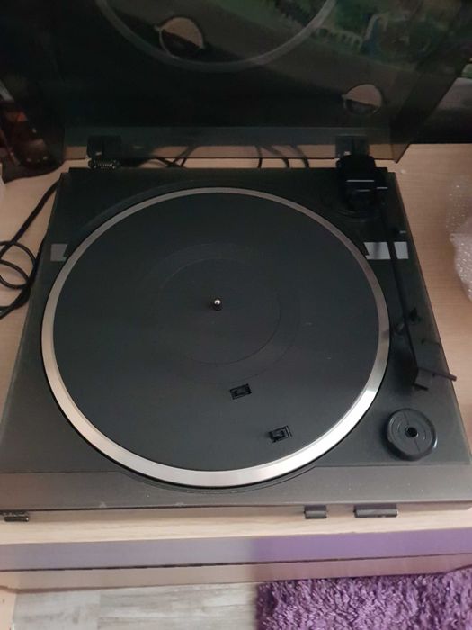 Продавам уредба SONY LBT-D607