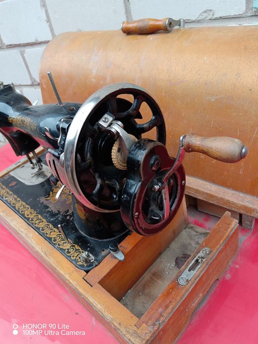 Швейная машинка раритет