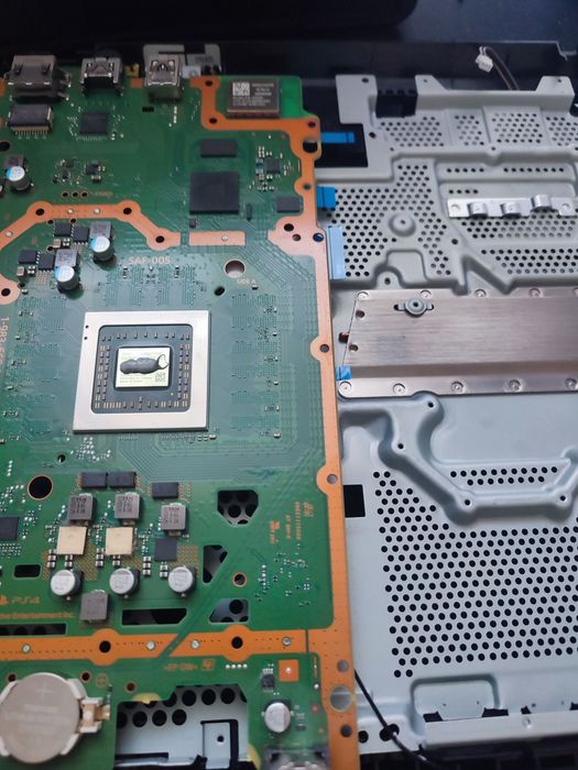 Reparati  si curatare console/controller (ps4/ps5/xbox )