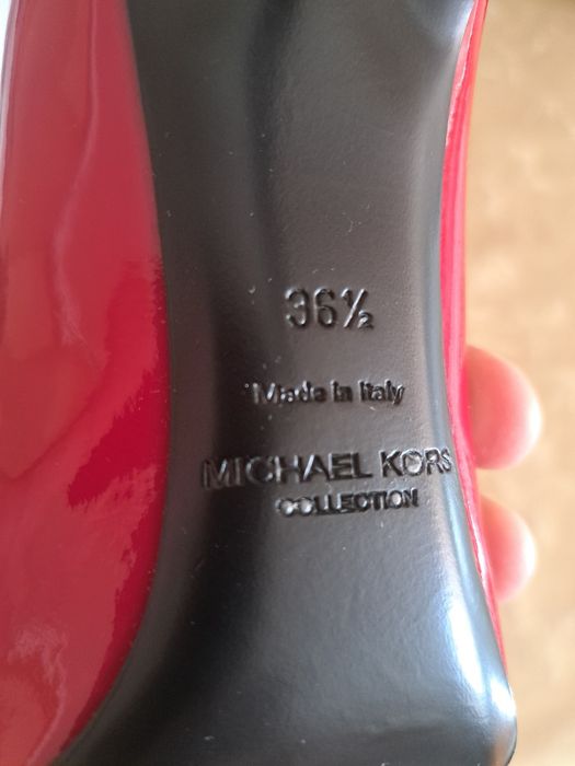 Женские туфли модельные 36 36,5