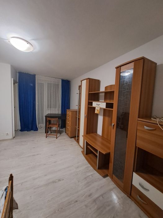 Garsoniera de închiriat