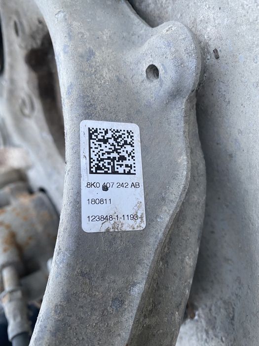 Fuzeta stanga / dreapta fata Audi A4 A5 A6 Q5 8K0407241AB 8K0407242AB