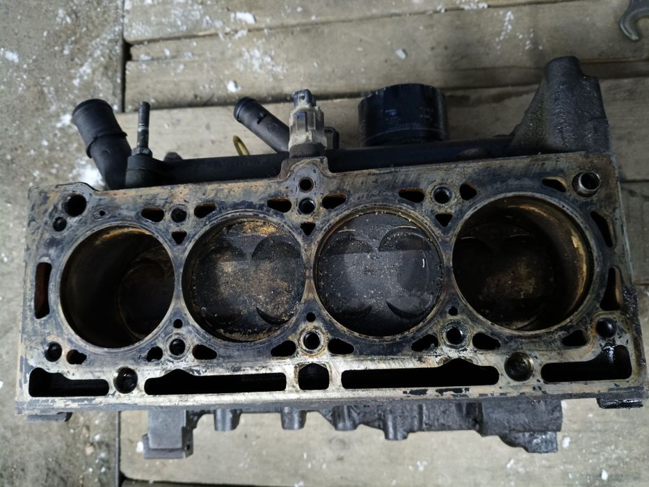 Блок двигателя К4М.