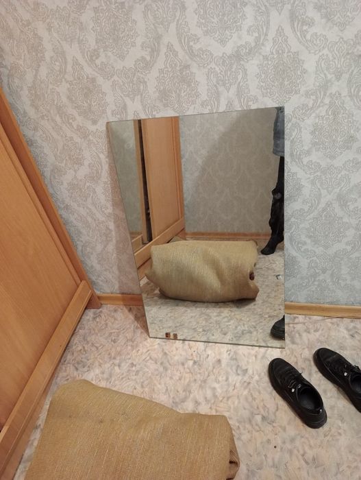 Продам зеркало, в отличном состоянии . Срочно