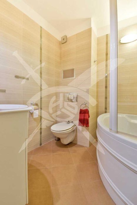 Тристаен апартамент в кв. Хладилника № 74491