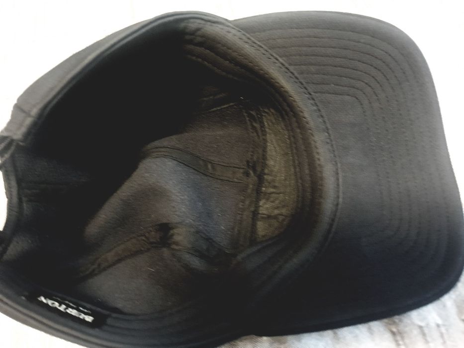 Sapca Burton impecabilă