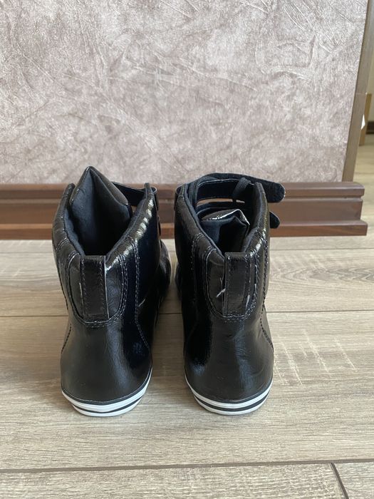 Zara oyoq kiyim razmer 44