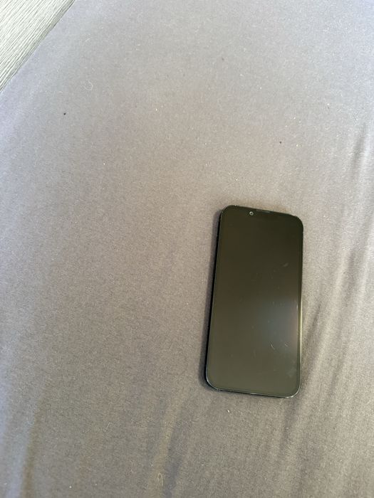 iPhone 14 midnight