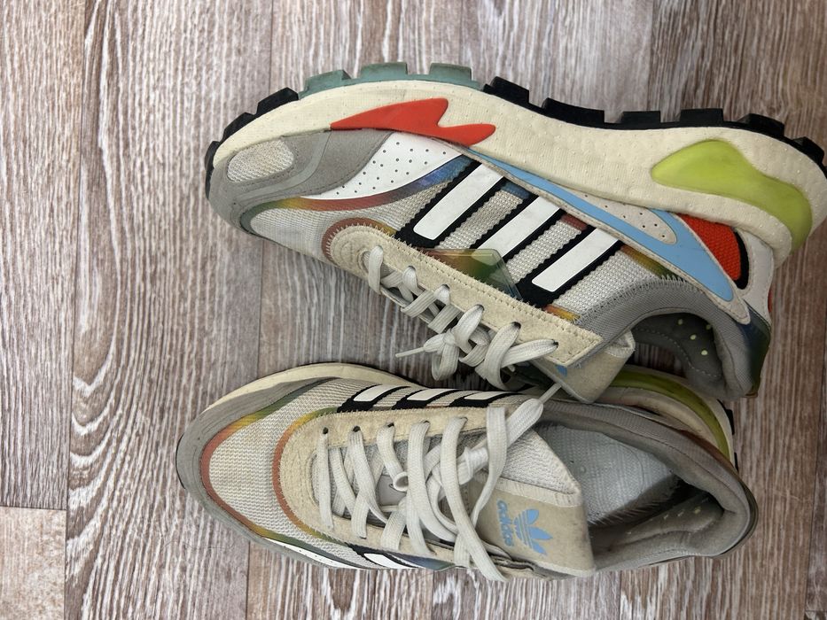 Кроссовка adidas