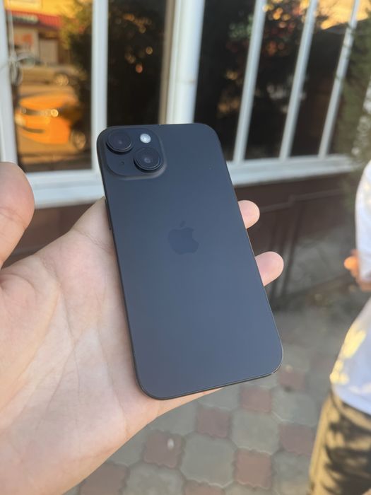 Продам Iphone 15