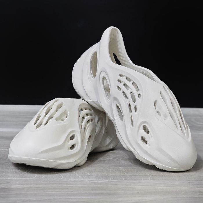 Yeezy Foam Runner Ararat