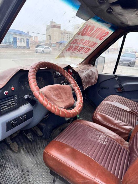 Srochni Sprinter Mercedes-Benz 212D  YUK FURGON 1996-yil sotiladi