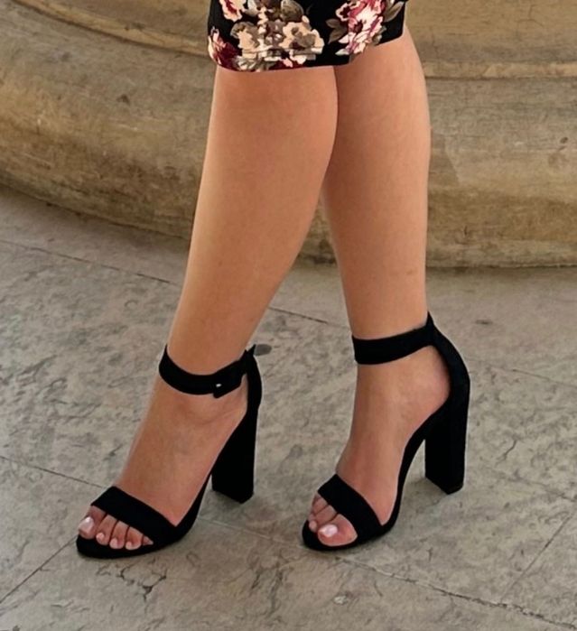 Sandale Negre cu toc gros