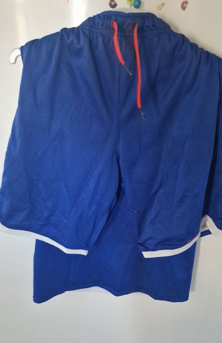 Costum baschet baieti