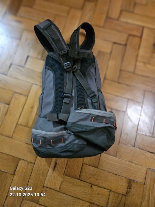 Vând rucsac 20 litri