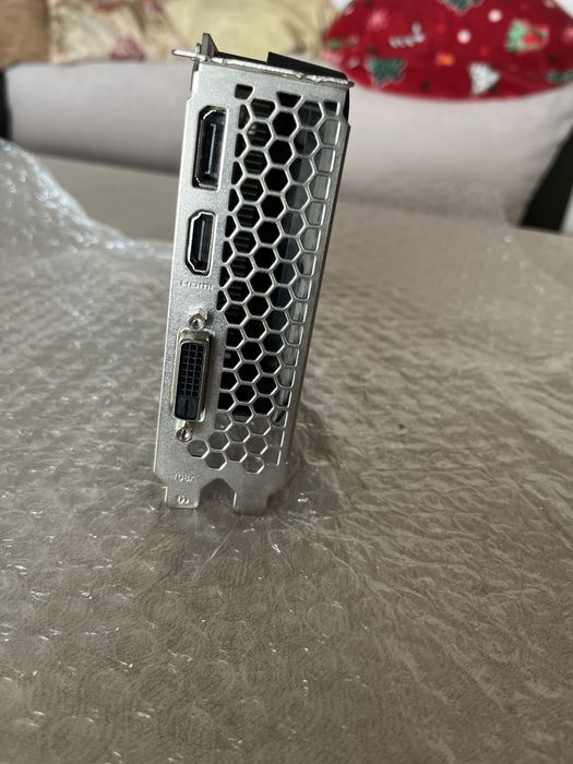Видеокарта 1050 TI palit