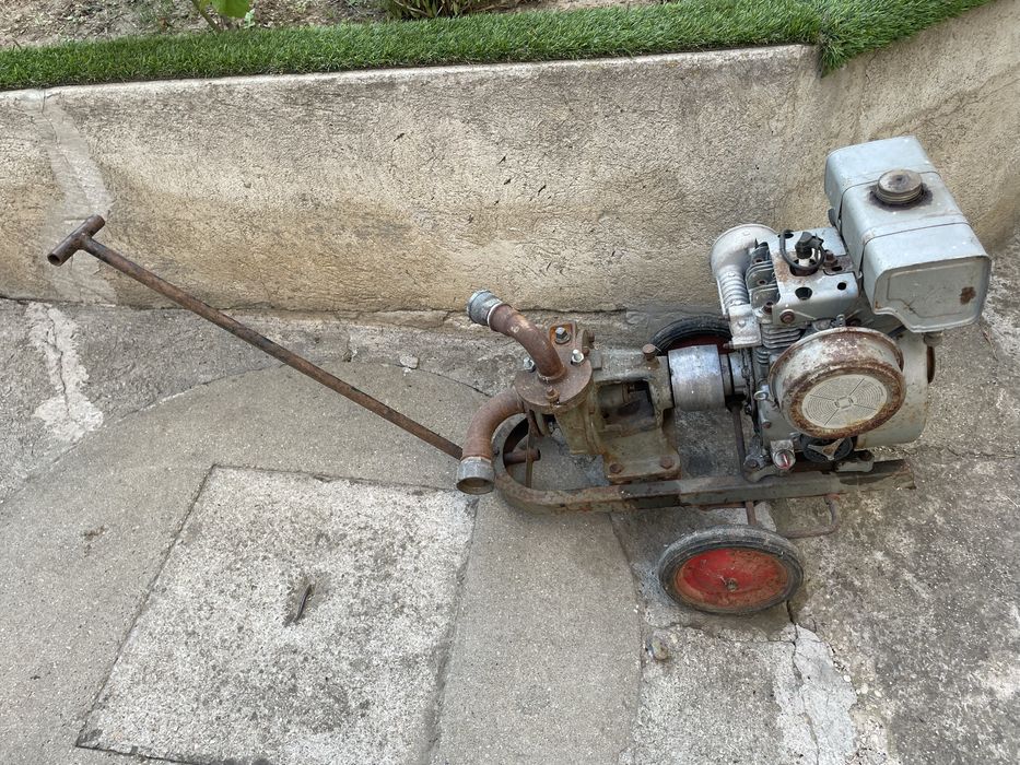 Pompă de apă cu motor  Bernard