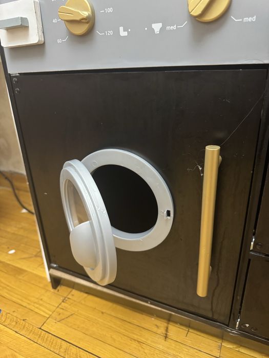 Детская  деревянная кухня