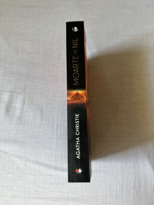 Moarte pe Nil – Agatha Christie | Ediție legată, Litera