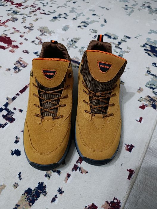 Продам кроссовки мужские