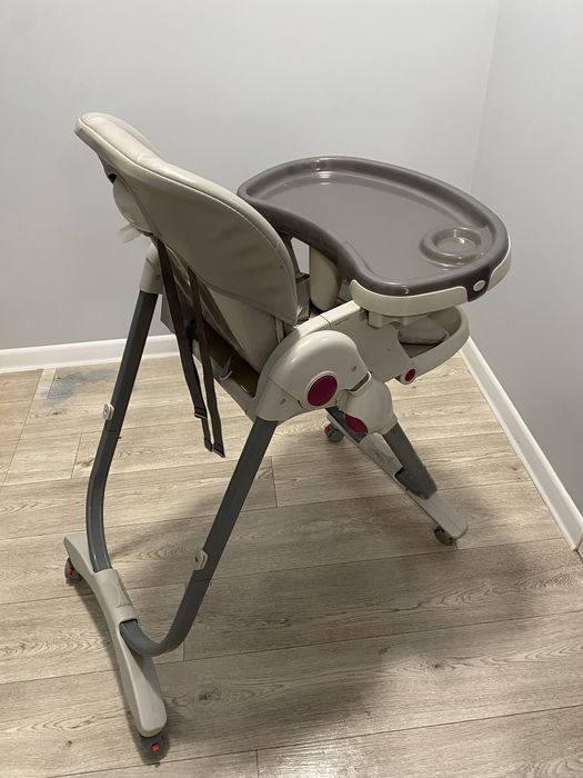 Продам стол для кормления