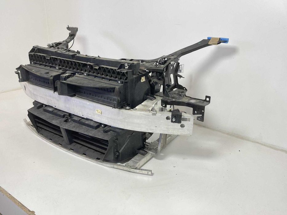 К-т предна маска с греда и радиатори за BMW 2er F46 LCI