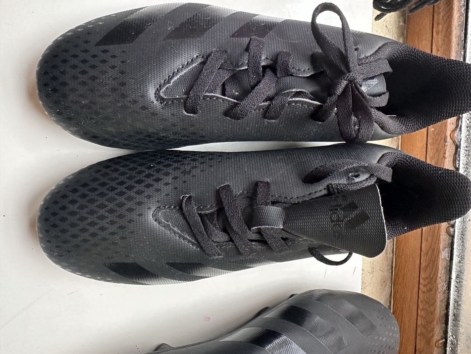 Футболни бутонки