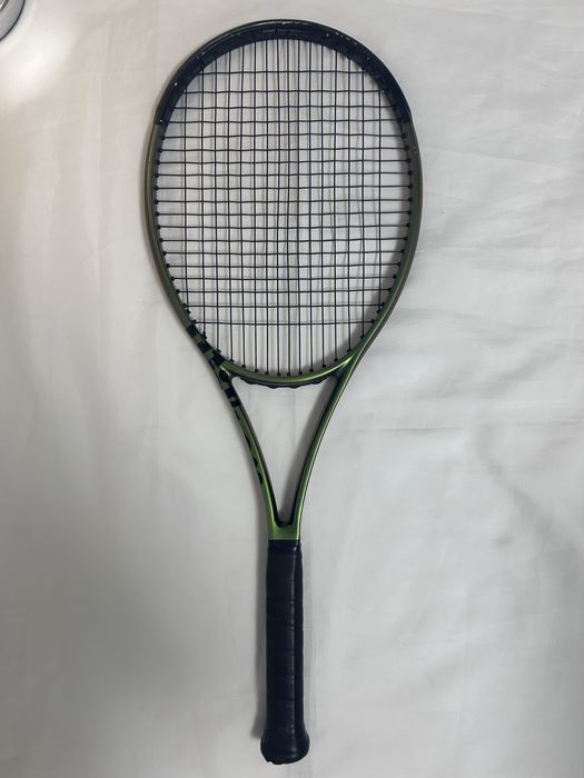 wilson blade 98 (16x19) V8