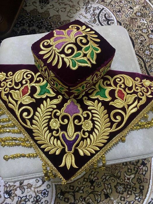 Ансамбль и зар халат для невест.