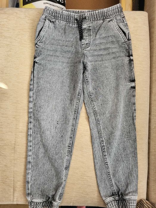 Уникални джинси за момче