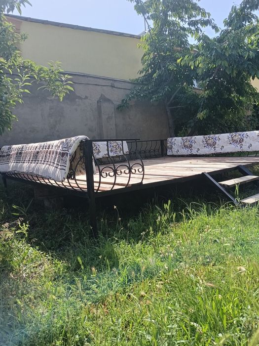 Тапчан металлический с полом