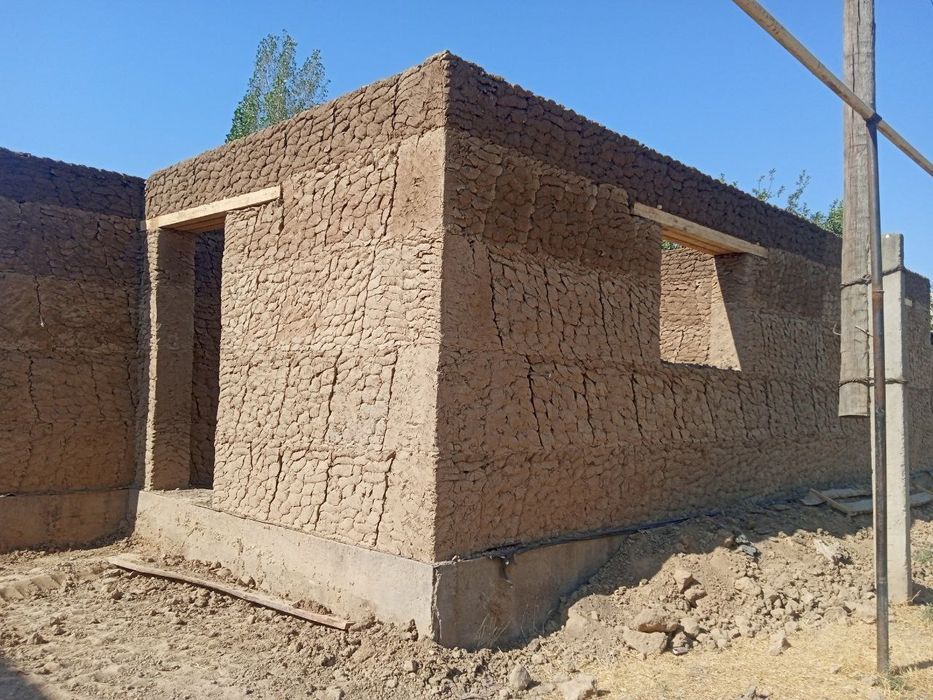 Uchaska sotiladi 8 sotix Chinoz